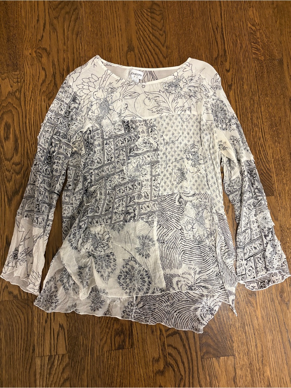 CHICO'S Silk Patchwork Beaded Embellished Appliqué Art to Wear Tunic Blouse